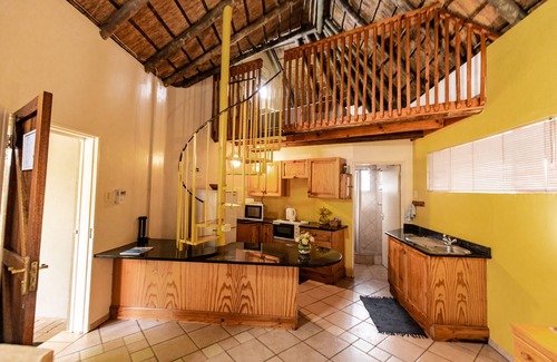Malelane Maison | Selati 103 Guest Cottages