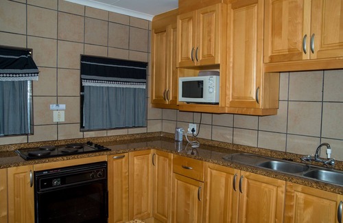 Malelane Maison | Selati 103 Guest Cottages