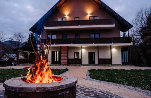 Telciu Chalet De Ski | SELBIT - Șesul domniței