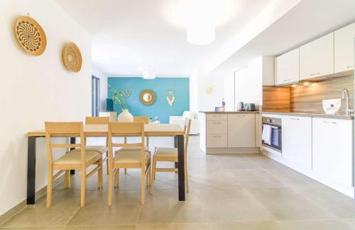 La Faviere Appartement | SELECT'soHOME - Appartement à deux pas de la plage de La Favière avec parking privé ! - ILOA-C11