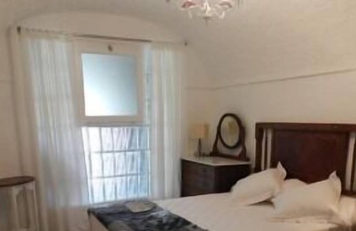 Avinyonet de Puigventos Cottage | Gîte Can Barraca pour 5 personnes