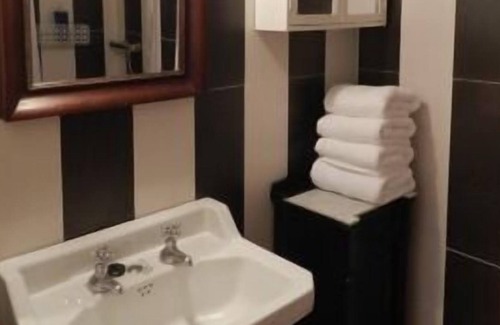 Avinyonet de Puigventos Cottage | Gîte Can Barraca pour 5 personnes