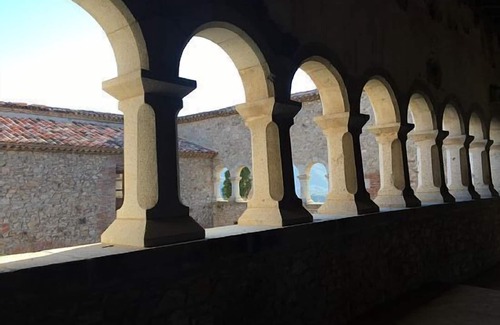 Santa Coloma de Farners Cottage | Gîte Monestir de Sant Salvi pour 26 personnes