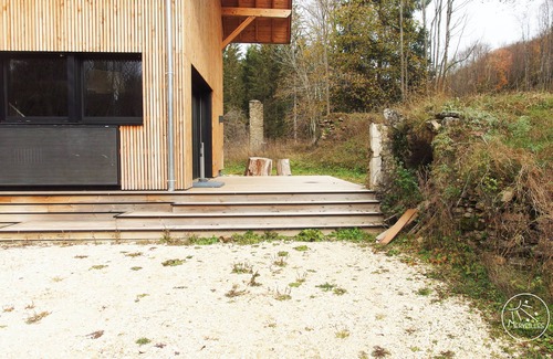 La Chapelle-en-Vercors Maison | Ecogîte autonome au cœur de la forêt à La Chapelle-en-Vercors