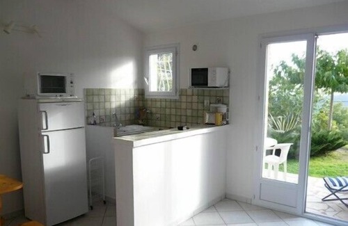 Monacia-d'Aullene Appartement | Studio indépendant dans village calme,vue mer