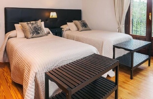 Banos de Rio Tobia Cottage | Gîte La Solana pour 12 personnes
