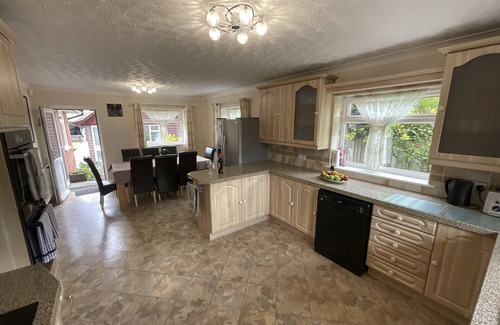 Hoveton Cottage | Gîte 5 chambres Waterside Retreat Cottage Wroxham, Norfolk Broads, Eng