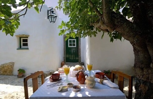 Aldeia da Mata Pequena Cottage | Gîte Aldeia da Mata Pequena, Tourisme & Loisirs, Lda pour 6 personnes