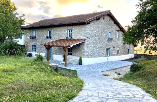 Urcabustaiz Cottage | Ulle Gorri maison rurale pour 10 personnes près du Salto del Nervion