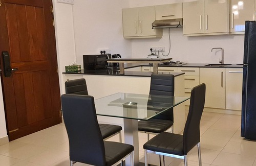 Homagama Appartement | Self Catering Flat (2 BHK AC/HW) at Homagama MCR