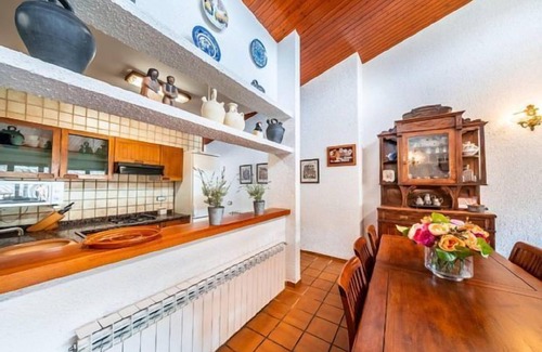 Catalonian Pyrenees Cottage | Gîte La Rectoría de Clariana pour 10 personnes