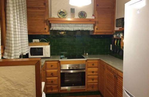 Ager Cottage | Casa rural (alquiler íntegro) La Roureda para 8 personas