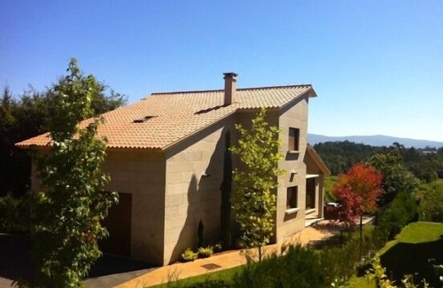 Tomino Cottage | Gîte Lar da Vieira pour 11 personnes