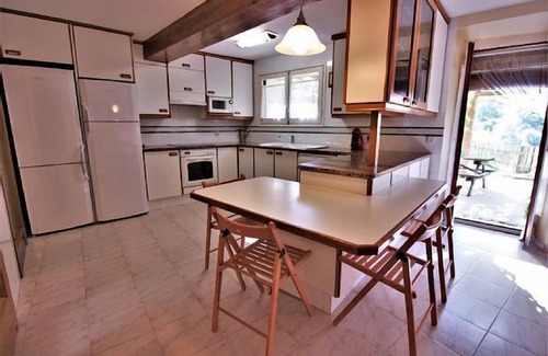Santa Pau Cottage | Fantástica masía con capacidad para 16 personas en la Fageda d'en Jordà