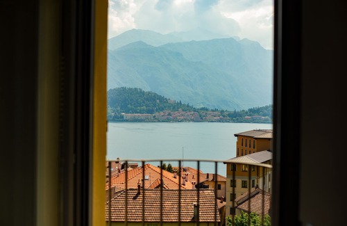 Cadenabbia Appartement | SELF CHECK IN, PRIVATE PARKING, MESMERIZING VIEWS!