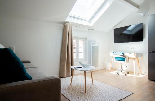 La Ferte-sous-Jouarre Appartement | Self Checkin Automatique - Downtown - ANTARCTIQUE