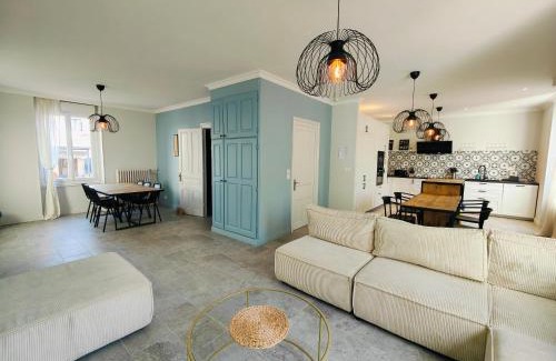 Centre Ville Maison | Self-checkin house - Private rooms to rent in a beautiful town house - Not a hotel - Shared facilities - Extra fee for sheets and towels - Private parking - Check your plateform inbox and follow check-in instructions - Chambres privées - Arrivée autonome