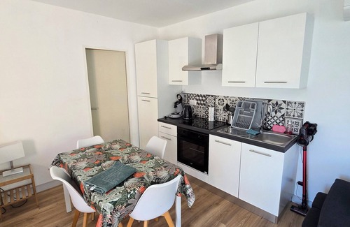 Flassans-sur-Issole Appartement | Studio indépendant au coeur du Var