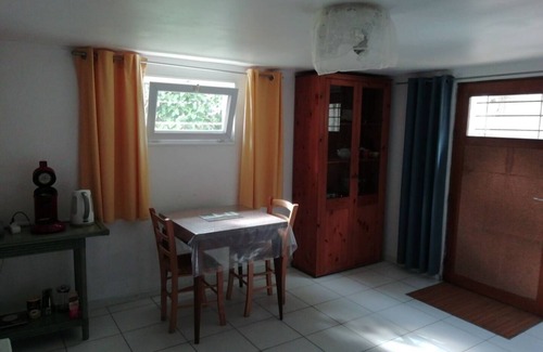 Vulaines-sur-Seine Appartement | Studio indépendant avec jardin proche Fontainbleau