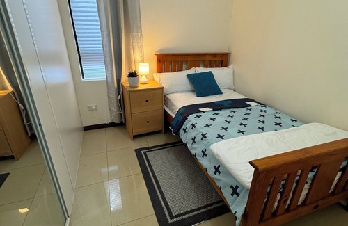 Bankstown Villa | Self contained 2-bedroom Private Granny Flat with WiFi AC in enjoyable Bankstown