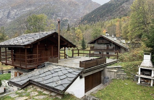 Gaby Chalet De Ski | Self-contained chalet with garden and all amenities. Preference x seasonal rental