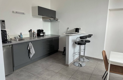 Laval Appartement | Studio indépendant dans propriété privée, proche hyper centre Laval