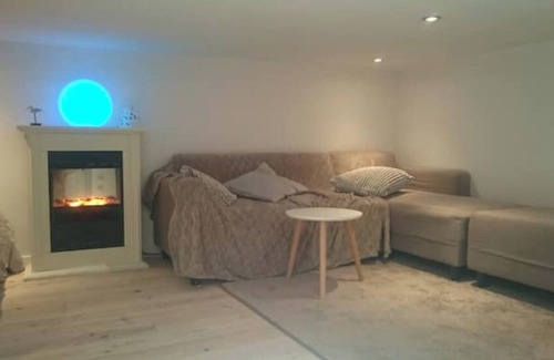 Vergeze Appartement | Studio indépendant avec jardin proche mer