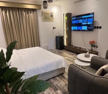 Al Kura Appartement | Self-entry studio