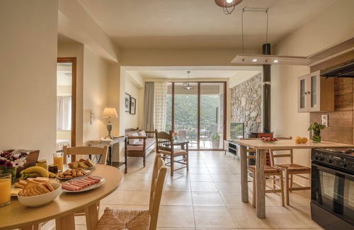 Livadia Maison | Seli Village House - maison spacieuse pour 6 personnes près de la mer
