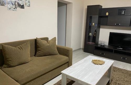Carei Appartement | SELLADA APARTAMENT - Free Private Parking,AC,Wi-Fi
