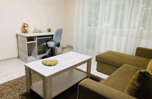 Carei Appartement | SELLADA APARTAMENT - Free Private Parking,AC,Wi-Fi