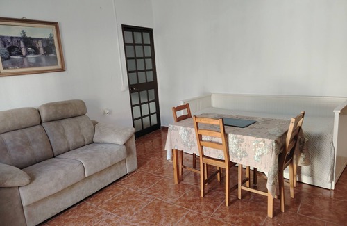 Jerez de la Frontera Maison | Semi-detached house with patio (near Circuito de Jerez)