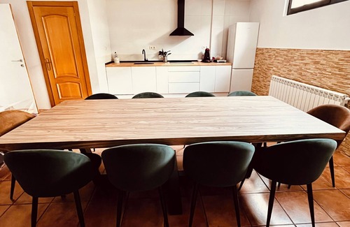 Viana Maison | Semi-detached house 6Kms from Logroño, with breakfast and pool! In wild nature.