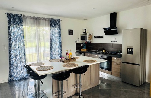 Tonneins Maison | Maison jumelle ELM Wifi Paisible Idéal séjour Famille, Amis et travail