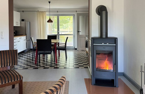 Paewesin Maison | Semi-detached house on the lake with small garden surrounded by nature