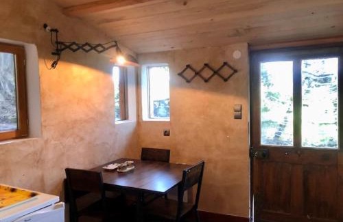 Andressac Chalet De Ski | Semi-Troglodyte du Coustal