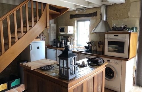 Troo Villa | Gîte semi-troglodyte du Vieux Chai de Trôo en vallée du Loir