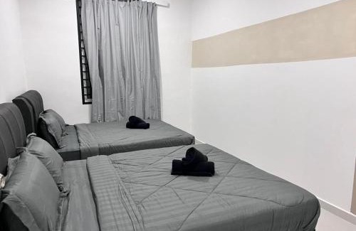 Senai Maison | Senai 14pax The Joyous Home Pooltable nr Airport JPO by Ourstay