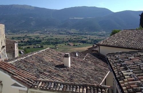 Capestrano Villa | Senator House - La chambre rouge