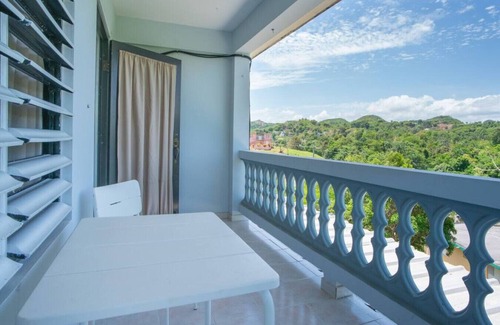 Calvache Appartement | Senderos Apt 2- 4 min from the beach