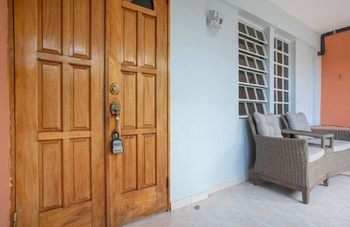 Calvache Appartement | Senderos Apt 2- 4 min from the beach