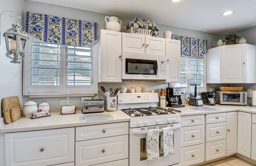 Burdett Maison | Seneca Lake Retreat w/ Deck - Walk to Wineries!