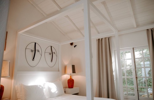 Pinheirinhos Maison | Senhora do Cabo Meco