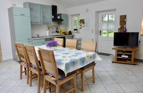 Wichtenbeck Copropriété | Separate bright vacation apartment Ginster on a former farm