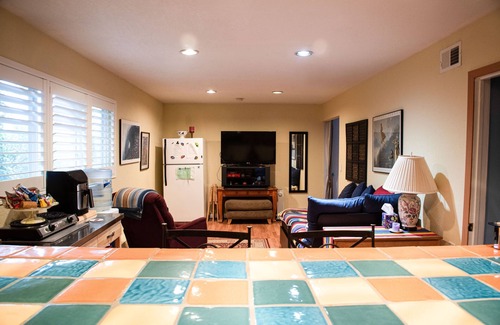 Leona Heights Maison | Unité de beaux-parents séparée dans les collines d'Oakland