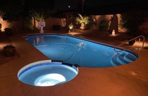 Arabian Views Maison | ** 20 AU 23 MAI 20 $. 00 OFF PAR NUIT! PRIV. PISCINE & JAC.** PROCHE 2 COMMERCES ET GOLF !!**