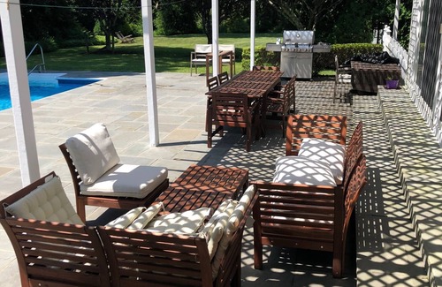 Remsenburg Maison | September is the best time in the Hamptons. Gorgeous property-Pool & Tennis.