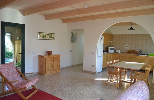 Iglesias Maison | SEPTEMBRE DERNIÈRE MINUTE EN SARDAIGNE IMMERGÉ DANS LE VERT