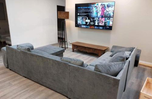 Saint-Etienne-du-Rouvray Appartement | SER LOFT 8 Grand appartement 8 chambres idéal groupes pros et familles
