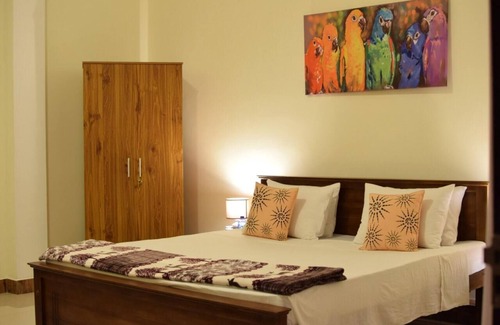 Negombo Lit Et Petit-Déjeuner | Seren property with lagoonview, closer to the airport 15min city center & beach.